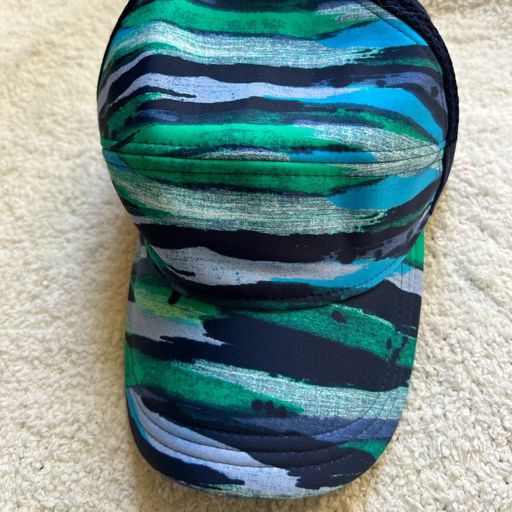 Lululemon Dash and Splash Cap